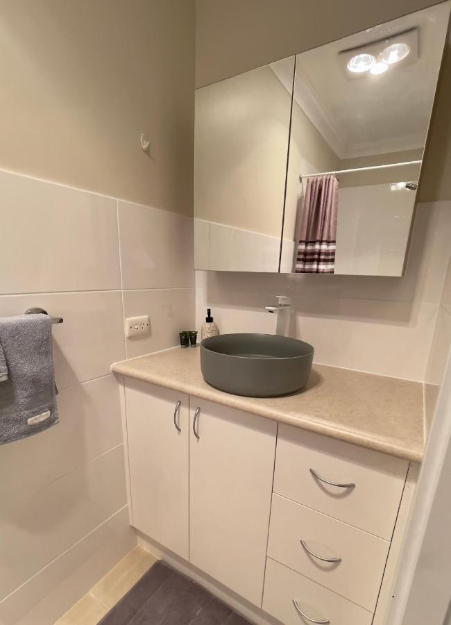 Kulin Erindale Apartments Екстер'єр фото