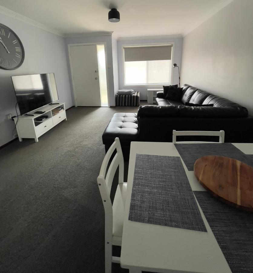 Kulin Erindale Apartments Екстер'єр фото